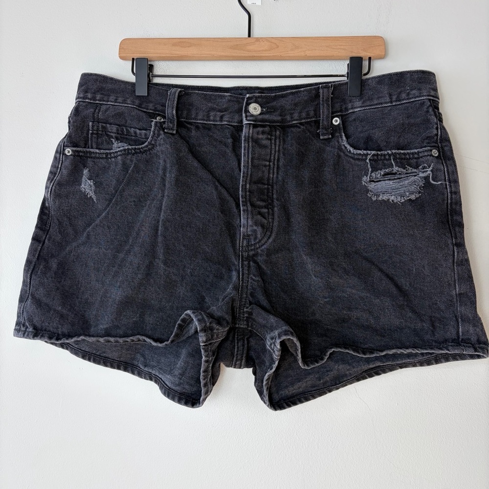 Old Navy Hi-Rise Slouchy Straight Distressed Black Denim‎ Shorts Women's 14